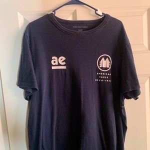 American Eagle tshirt